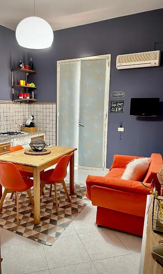 The Place Apartment Terrasini 0*,